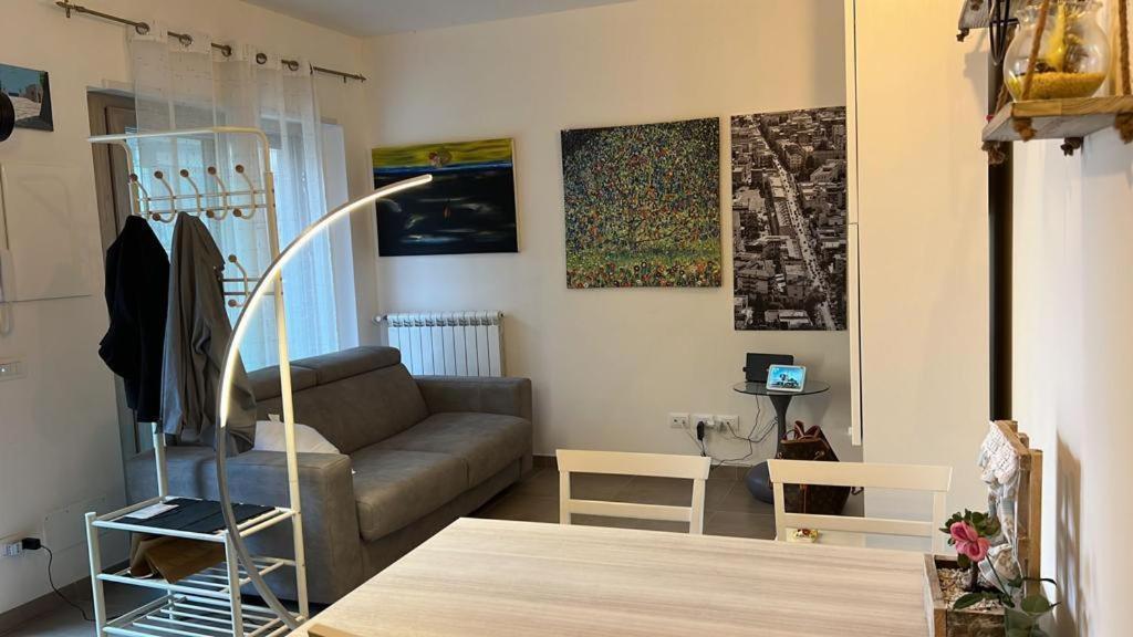 Tiny Green Apartament In Rome - Magliana Exterior photo